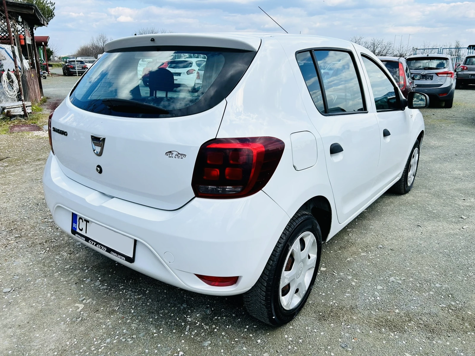 Dacia Sandero 1.5dCi* Face* Klima* S&S, снимка 5 - Автомобили и джипове - 54016658