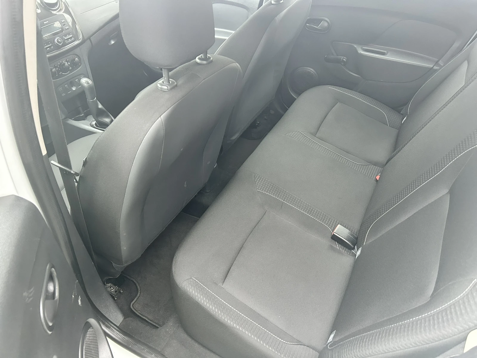 Dacia Sandero 1.5dCi* Face* Klima* S&S, снимка 10 - Автомобили и джипове - 54016658