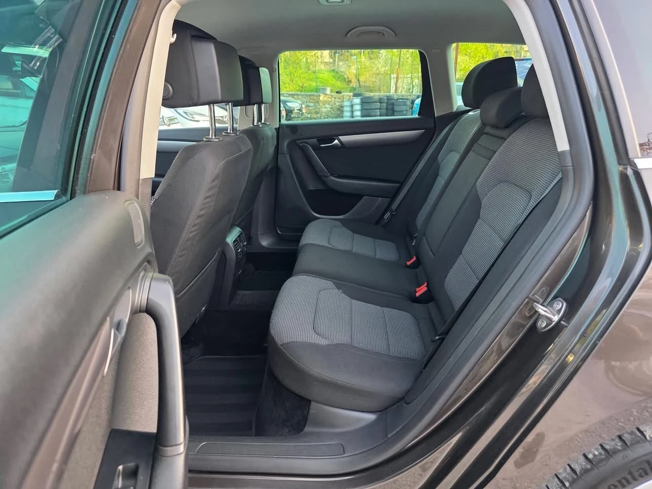 VW Passat 2.0TDI 140K.C. / ��������� / ����� / ��������  | Mobile.bg � ����������� 9