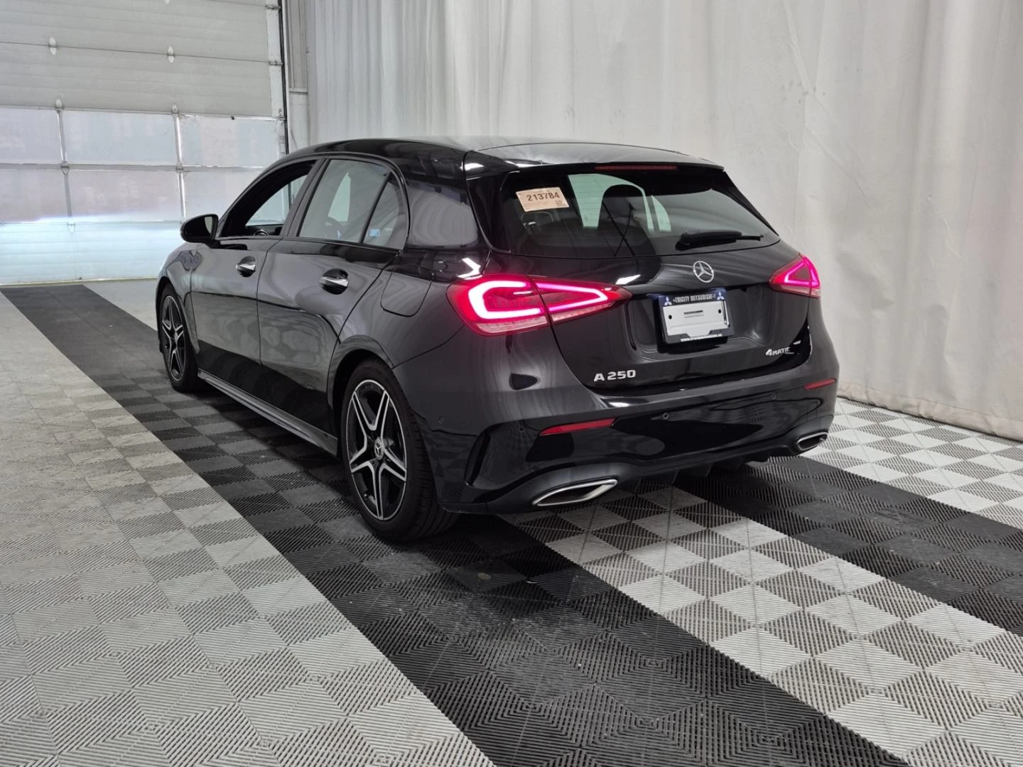 Mercedes-Benz A 250 4MATIC, снимка 6 - Автомобили и джипове - 54284188