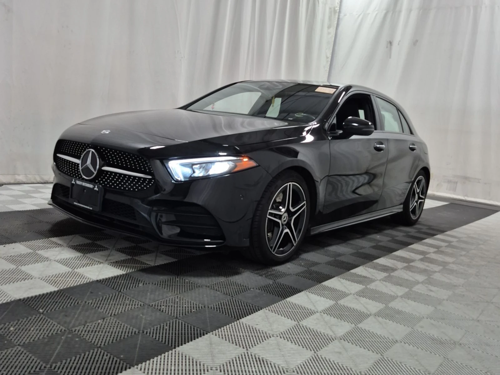 Mercedes-Benz A 250 4MATIC, снимка 8 - Автомобили и джипове - 54284188