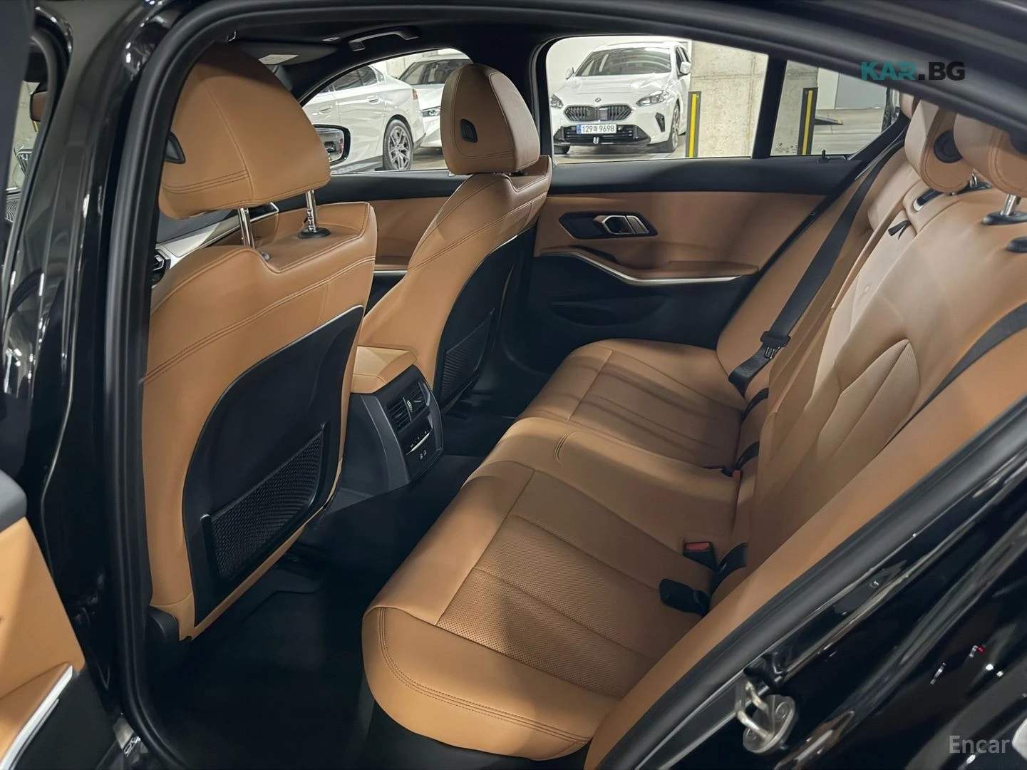 BMW 320 М-SPORT/DISTRONIC/KEYLESS, снимка 16 - Автомобили и джипове - 54814073