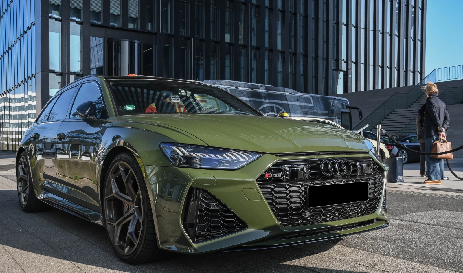 Audi Rs6 Avant Performance 4.0 TFSI V8 Quattro , снимка 2 - Автомобили и джипове - 54823597