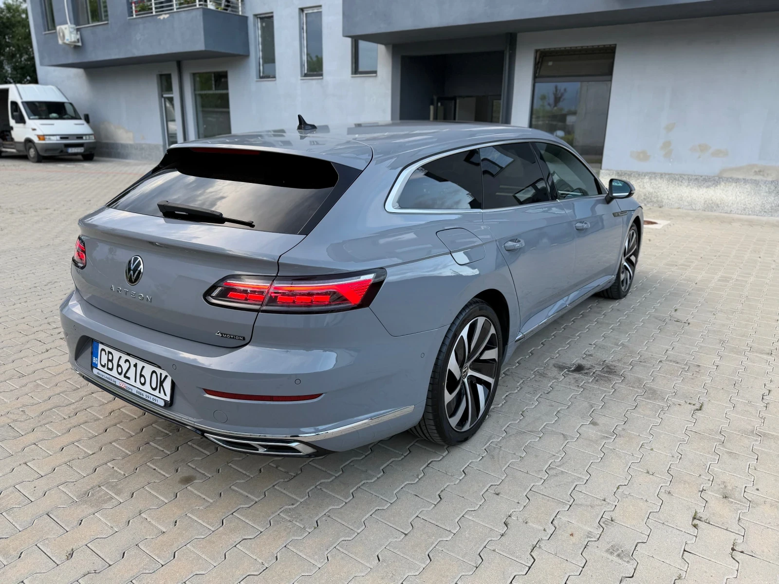 VW Arteon Shooting Brake 2.0TDI 4Motion R-Line, снимка 4 - Автомобили и джипове - 54840149