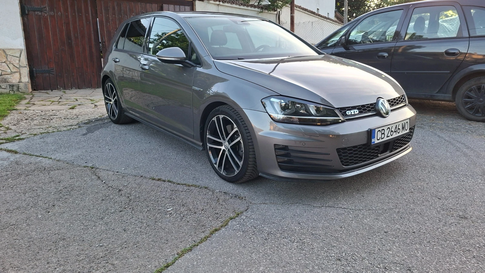 VW Golf 2.0d 184кс, снимка 7 - Автомобили и джипове - 54907229