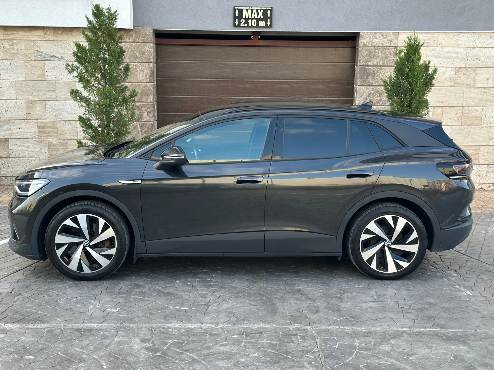 VW ID.4 PRO PERFORMANCE 82KWH ТЕРМОПОМПА 93% SOH, снимка 4 - Автомобили и джипове - 54960638