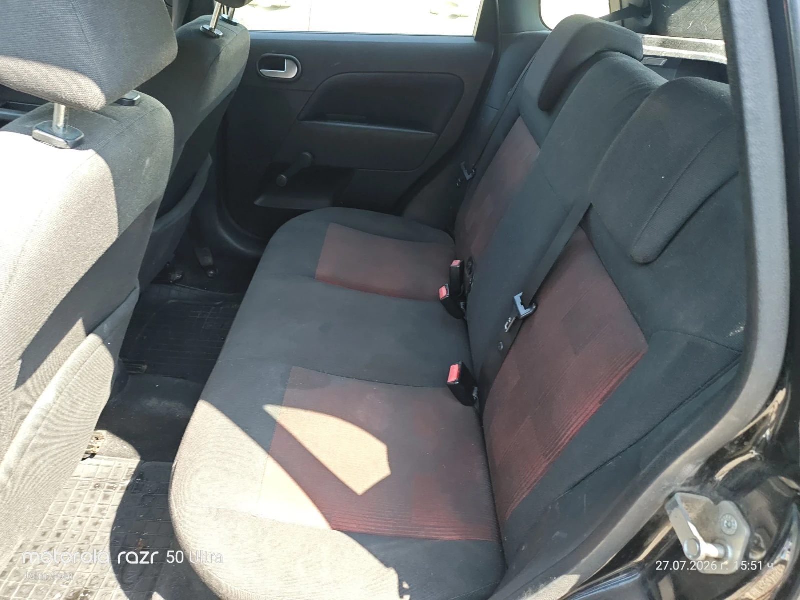 Ford Fiesta Fiesta Fifty 5T 2007г., снимка 11 - Автомобили и джипове - 55433096