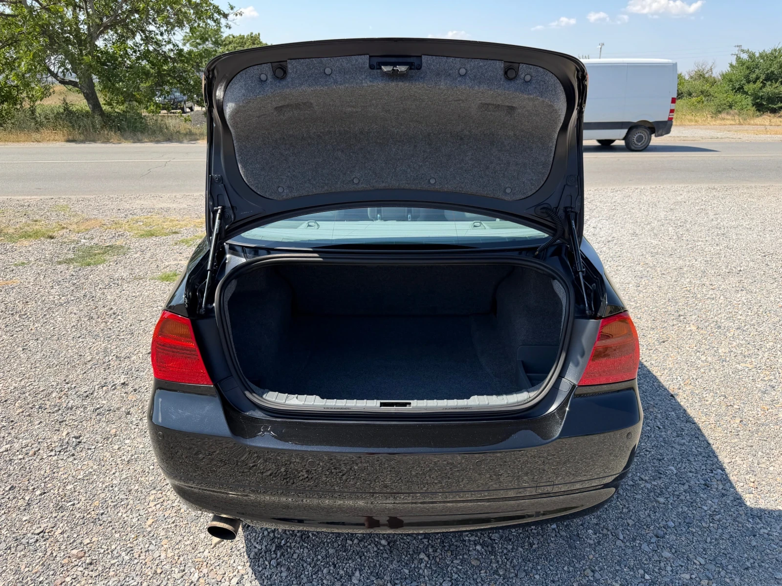 BMW 320 2.0/163кс., снимка 16 - Автомобили и джипове - 55443729