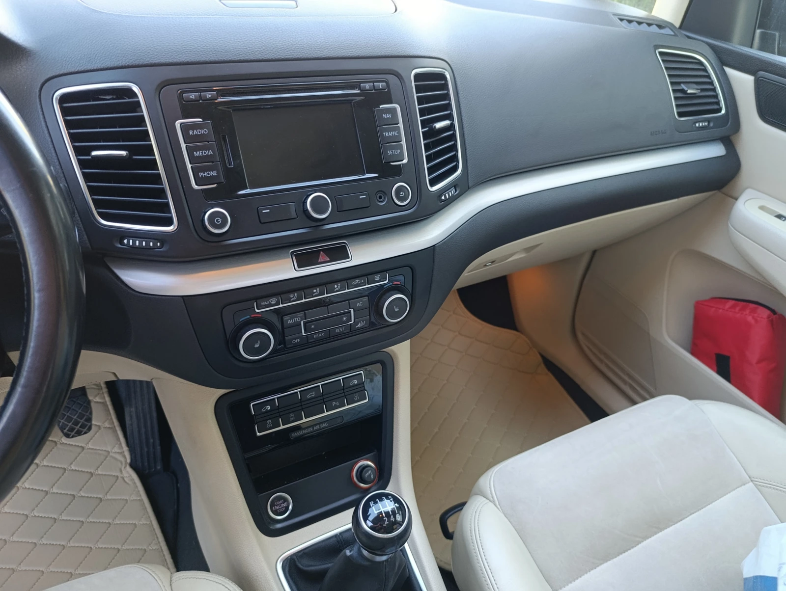 VW Sharan, снимка 7 - Автомобили и джипове - 55826694