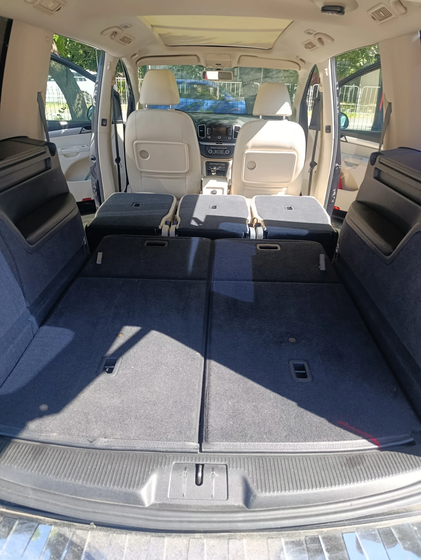 VW Sharan, снимка 14 - Автомобили и джипове - 55826694