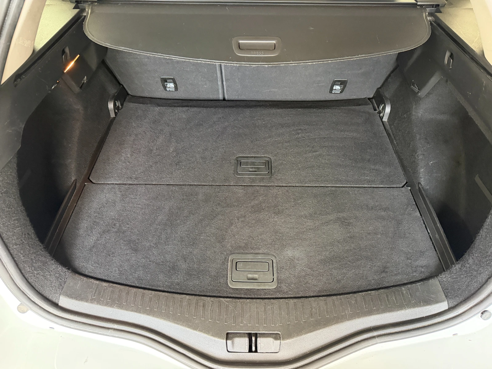 Renault Megane 1.5dci, снимка 12 - Автомобили и джипове - 55996466