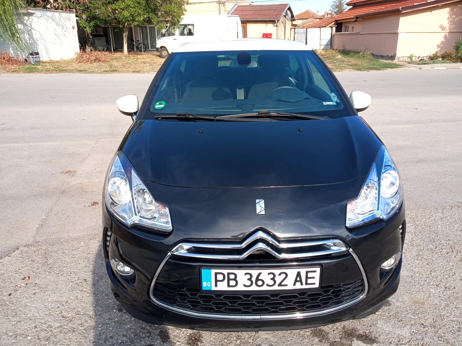Citroen DS3 1.6HDI 92 SHINE, снимка 2 - Автомобили и джипове - 56434794