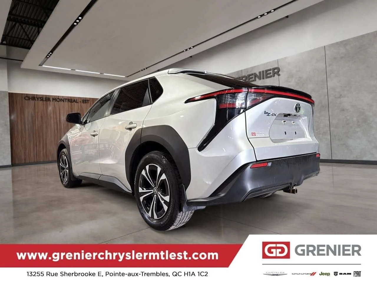 Toyota bZ4X LE 1 OWNER+ NO CARFAX+ 100% ELECTRIC+ DRIVING ASSI | Mobile.bg � ����������� 3