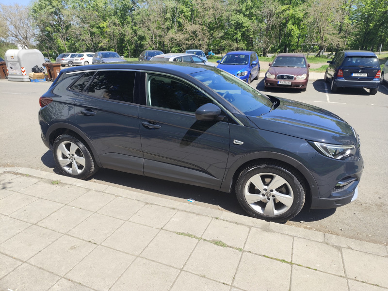 Opel Grandland X, снимка 2 - Автомобили и джипове - 46139262