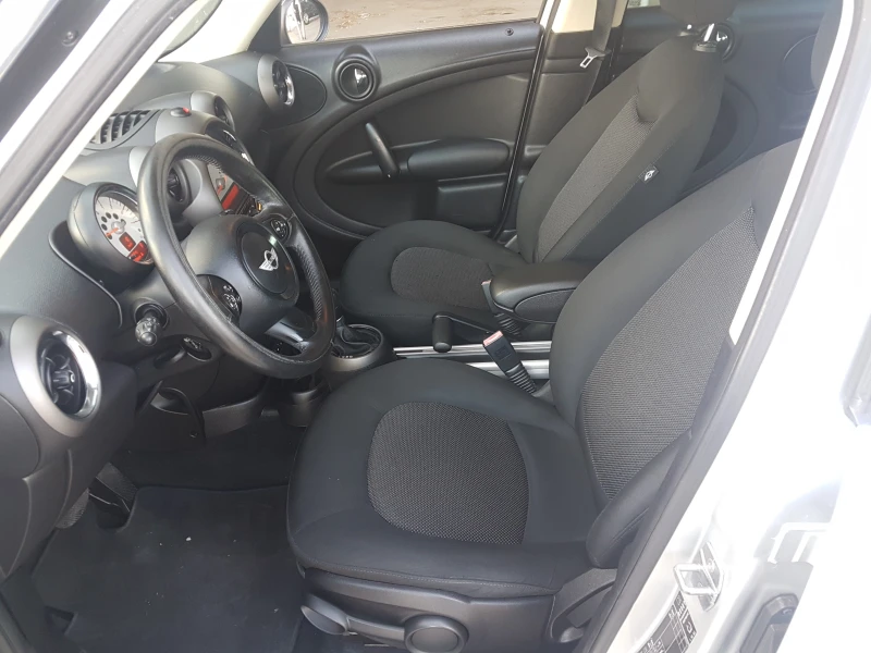 Mini Countryman 2.0 d автомат, снимка 13 - Автомобили и джипове - 51601499