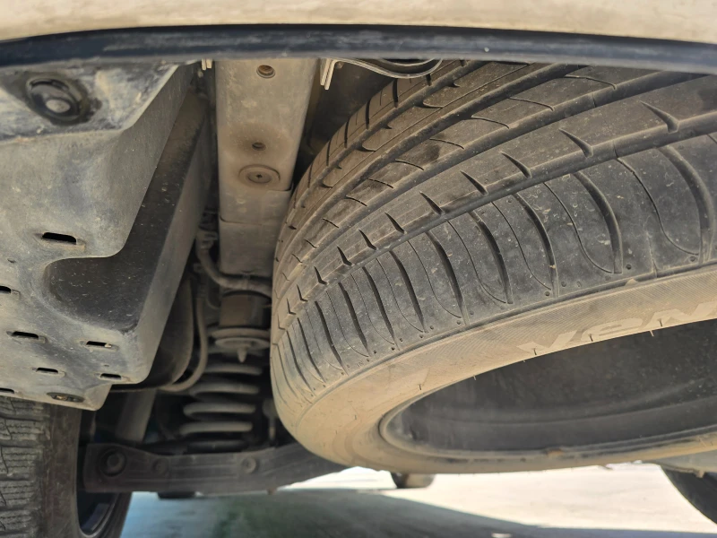 Kia Sorento R DESIGN * 4X4* 7 места * Подгрев + обдухване , снимка 17 - Автомобили и джипове - 52250181