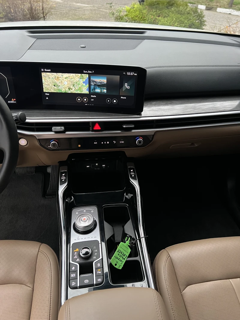 Kia Sorento 2.2d 4x4, снимка 11 - Автомобили и джипове - 52700062