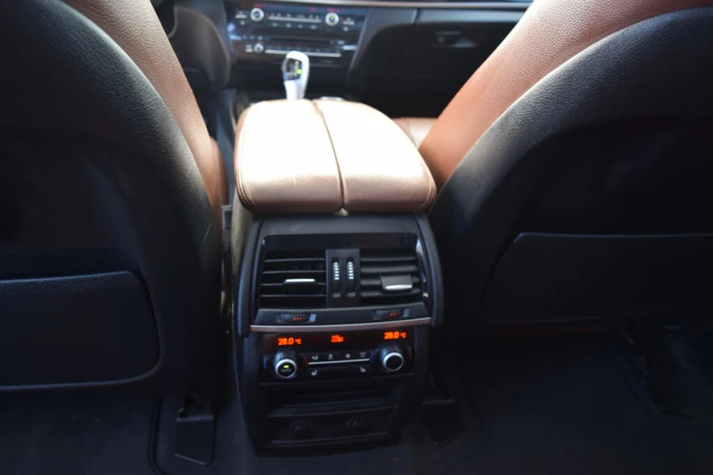 BMW X5 xDrive35i* Harman/Kardon* подгрев* панорама* Heads, снимка 14 - Автомобили и джипове - 53046096