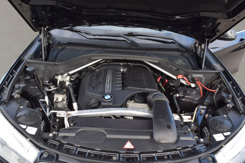 BMW X5 xDrive35i* Harman/Kardon* подгрев* панорама* Heads, снимка 17 - Автомобили и джипове - 53046096