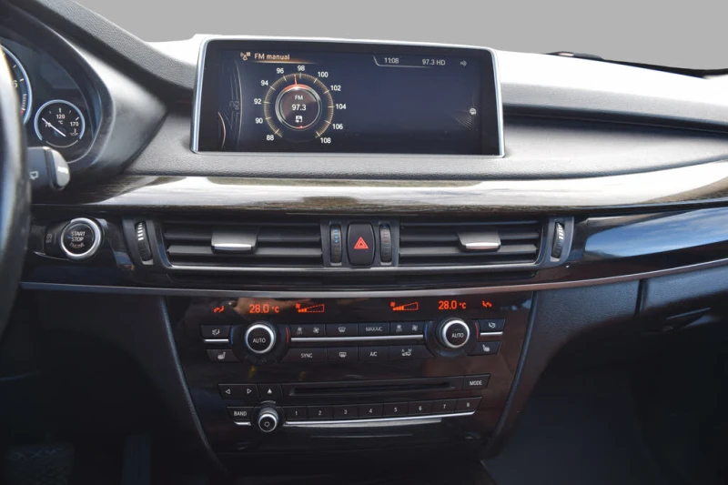 BMW X5 xDrive35i* Harman/Kardon* подгрев* панорама* Heads, снимка 12 - Автомобили и джипове - 53046096