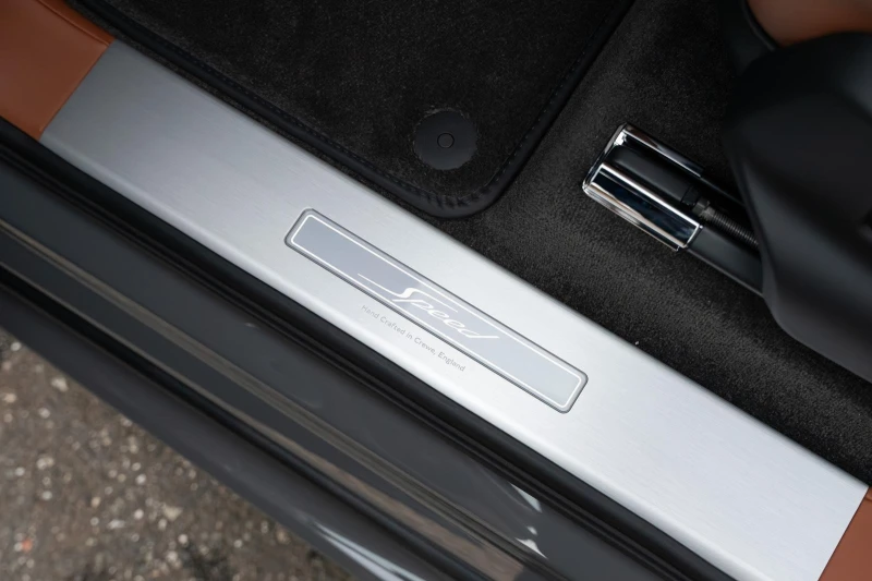 Bentley Bentayga SPEED/NEW MODEL/NAIM/MULLINER/PANO/HEAD UP/360/, снимка 11 - Автомобили и джипове - 53083692