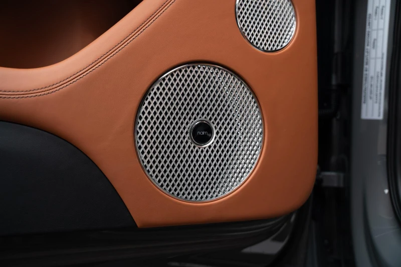 Bentley Bentayga SPEED/NEW MODEL/NAIM/MULLINER/PANO/HEAD UP/360/, снимка 9 - Автомобили и джипове - 53083692