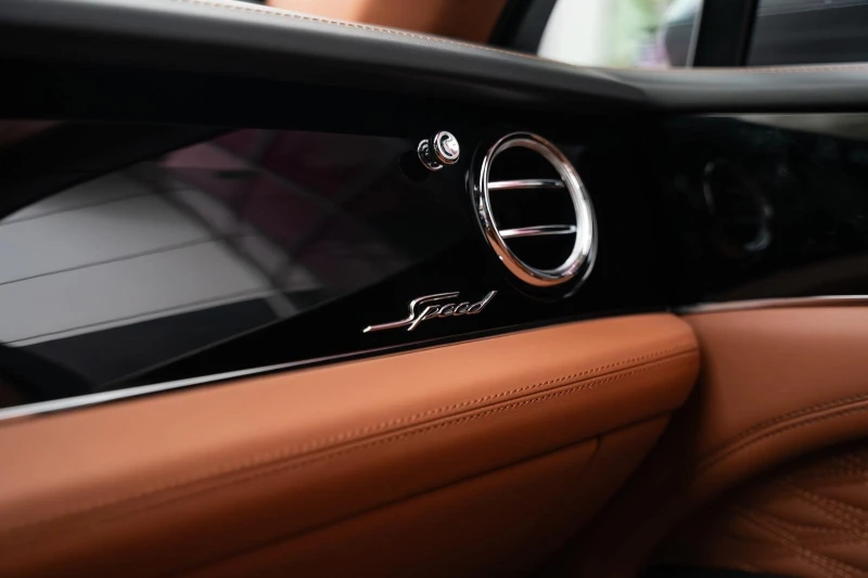 Bentley Bentayga SPEED/NEW MODEL/NAIM/MULLINER/PANO/HEAD UP/360/, снимка 16 - Автомобили и джипове - 53083692