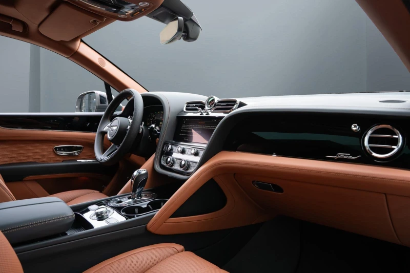 Bentley Bentayga SPEED/NEW MODEL/NAIM/MULLINER/PANO/HEAD UP/360/, снимка 17 - Автомобили и джипове - 53083692