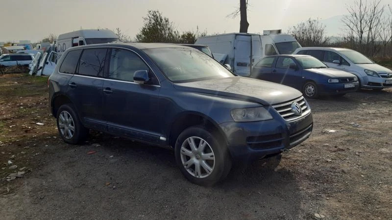 VW Touareg 2.5tdi/на части, снимка 2 - Автомобили и джипове - 30908627