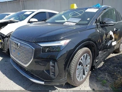 Audi Q4 E-TRON PREMIUM PLUS 40 RWD