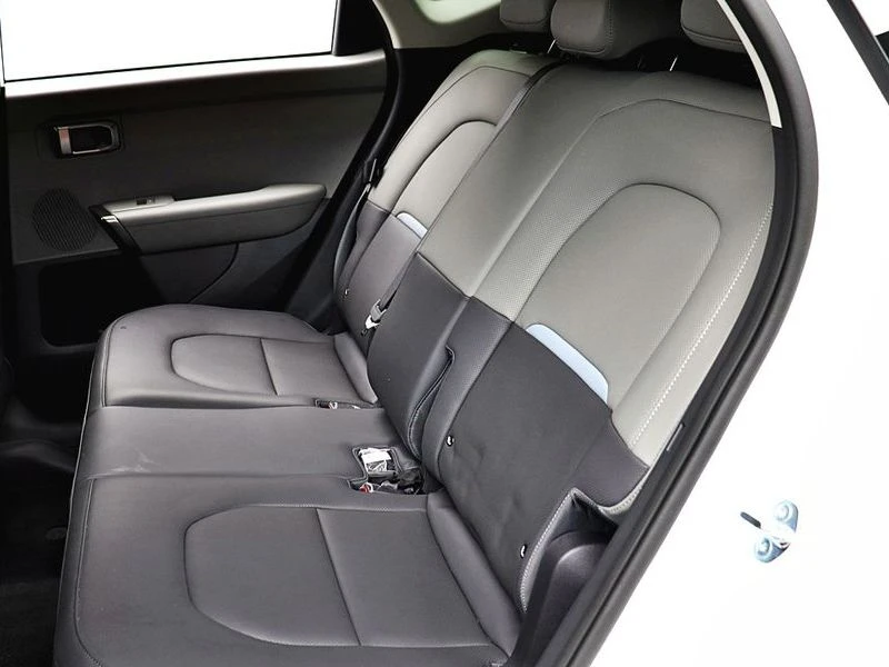 Kia Seltos 1.6 Automatic, снимка 13 - Автомобили и джипове - 55880569