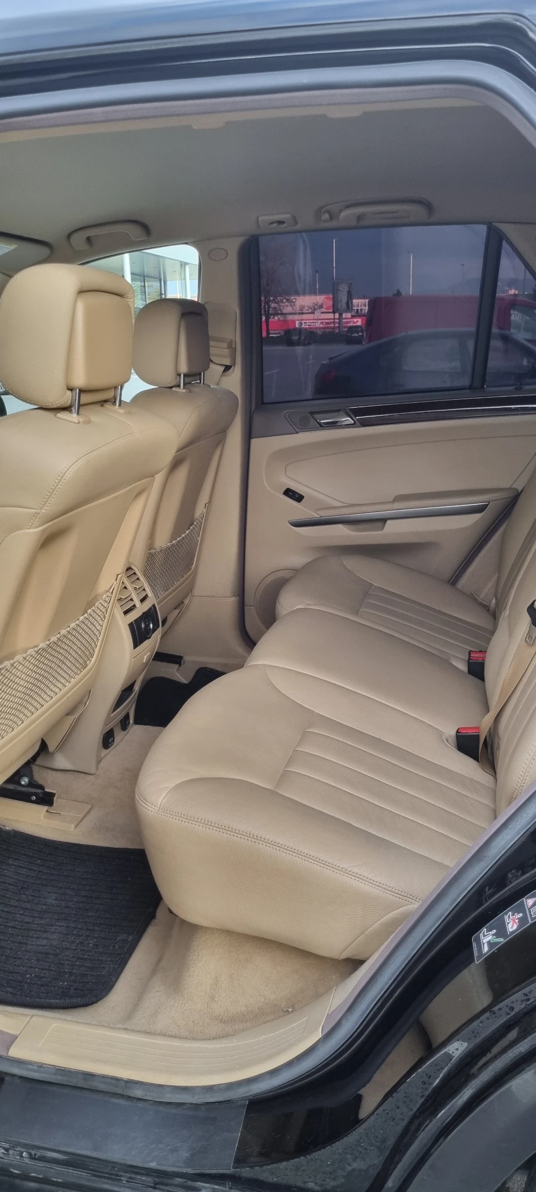 Mercedes-Benz ML 350  - изображение 8