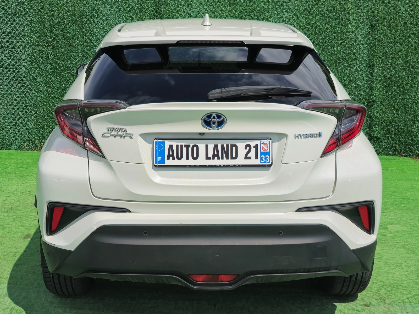 Toyota C-HR 1.8i* HYBRID* 122кс* 119000км - изображение 8