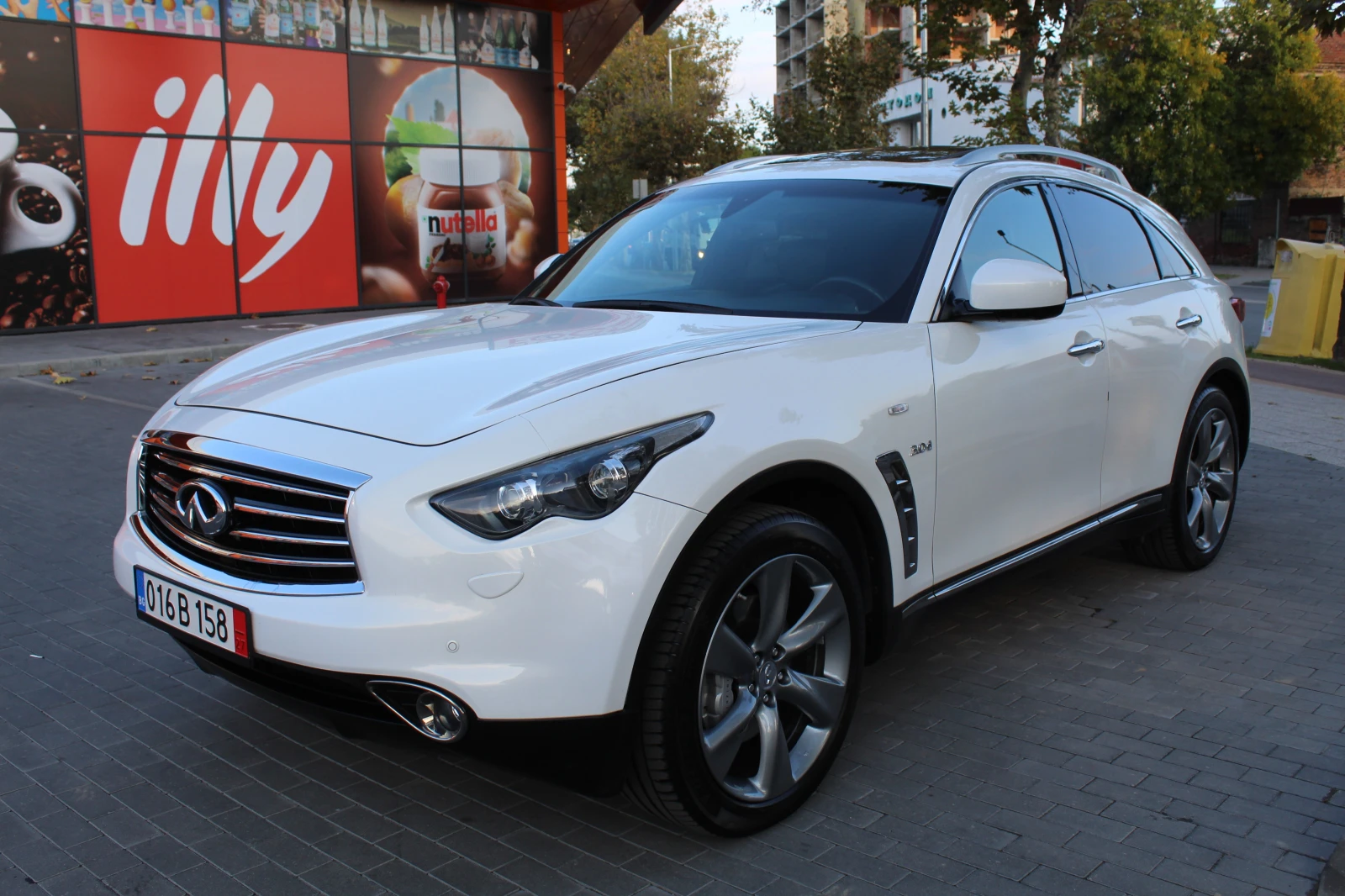Infiniti QX70 S 3.0D FULL 141K - изображение 8