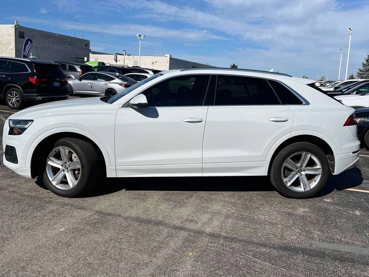 Audi Q8 Progressiv 55 TFSI Quattro | PANO | ПОДГРЕВИ | , снимка 2 - Автомобили и джипове - 53794780