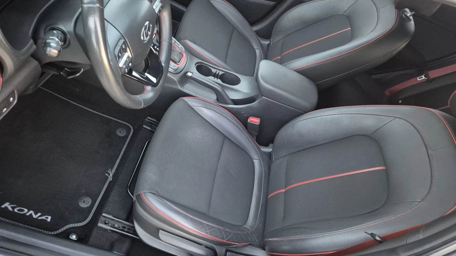 Hyundai Kona 1.6GRDI АВТОМАТ 4Х4 КОЖА ЛИЗИНГ ВИДЕО , снимка 11 - Автомобили и джипове - 53818476