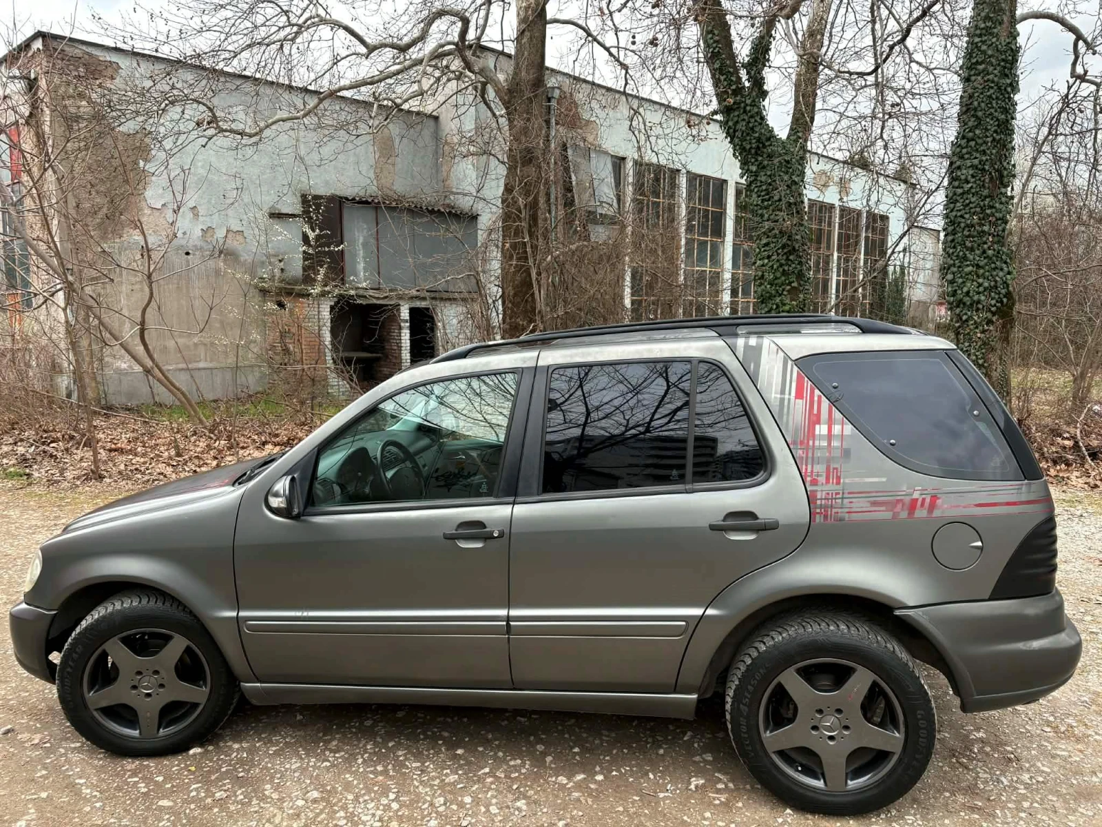 Mercedes-Benz ML 320 3.2 Газ Инж. Нави * AMG * LOW RANGE, снимка 8 - Автомобили и джипове - 54072116