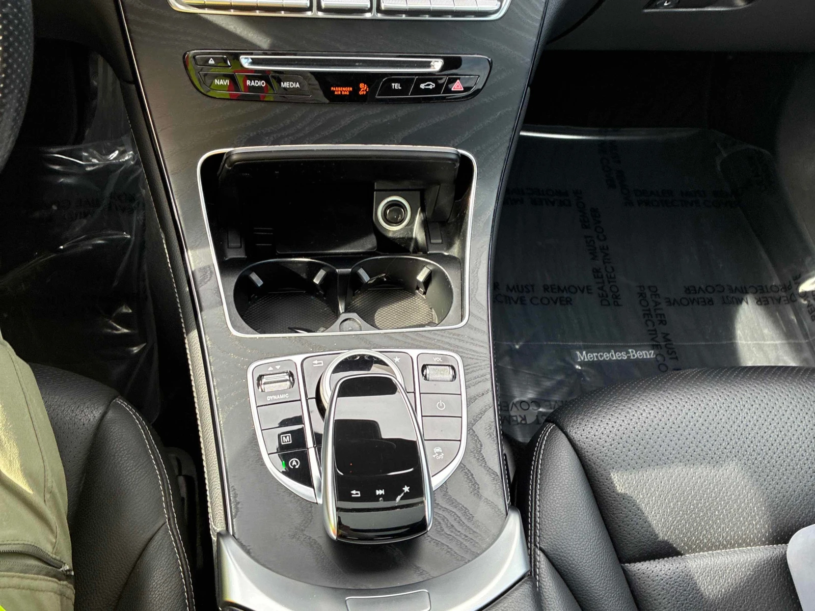 Mercedes-Benz GLC 300 * CARFAX * ЦЕНА ДО БГ, снимка 10 - Автомобили и джипове - 55925174