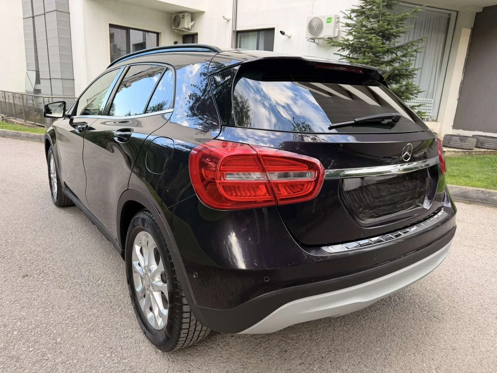 Mercedes-Benz GLA 220 4-MATIC / ПОДГРЕВ, снимка 5 - Автомобили и джипове - 55942042