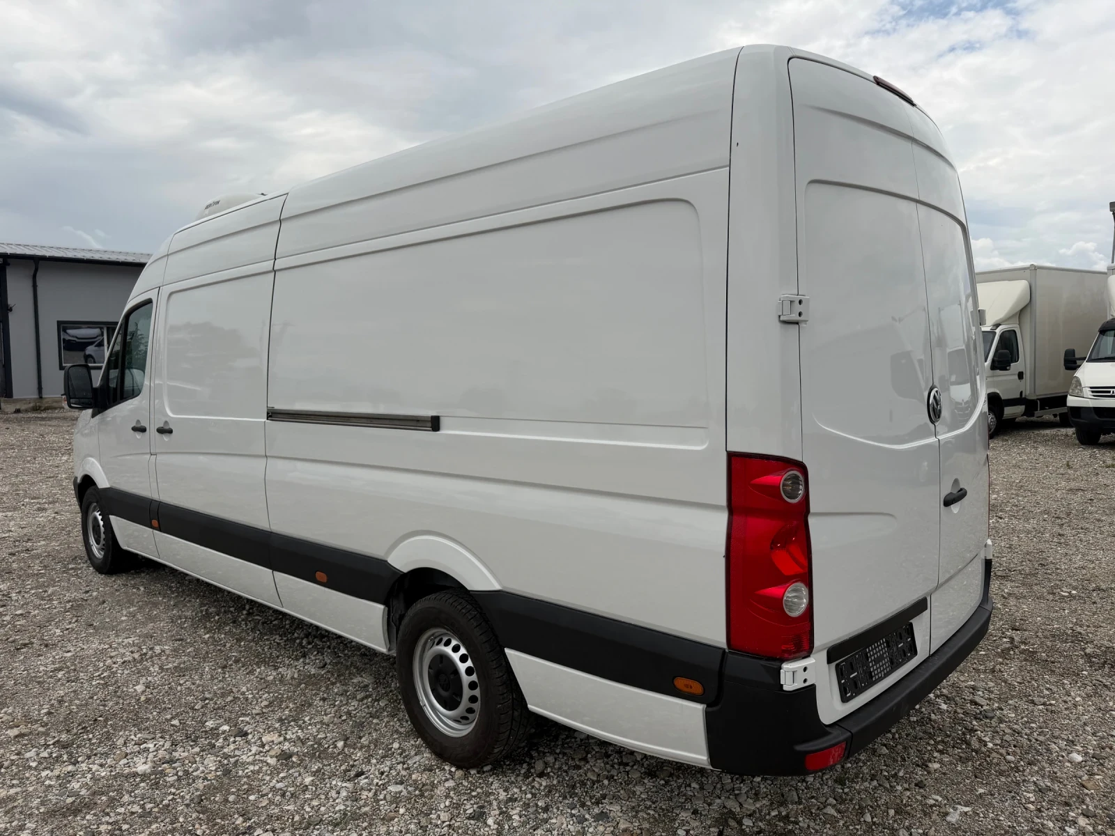 VW Crafter ХЛАДИЛЕН!МАКСИ!THERMOKING!ТОК!ДВЕ СТРАНИЧНИ ВРАТИ!, снимка 7 - Бусове и автобуси - 55030711