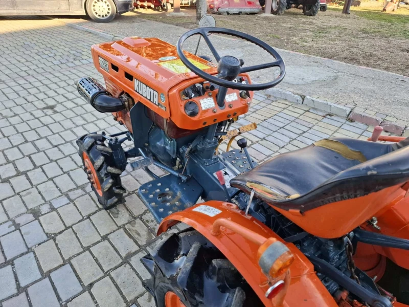 Трактор Kubota B 5001, снимка 3 - Селскостопанска техника - 48575266