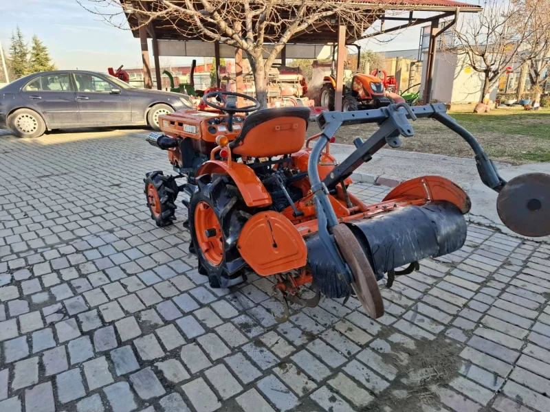 Трактор Kubota B 5001, снимка 4 - Селскостопанска техника - 48575266