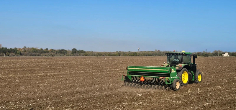 Трактор John Deere 6120R, снимка 2 - Селскостопанска техника - 53525568