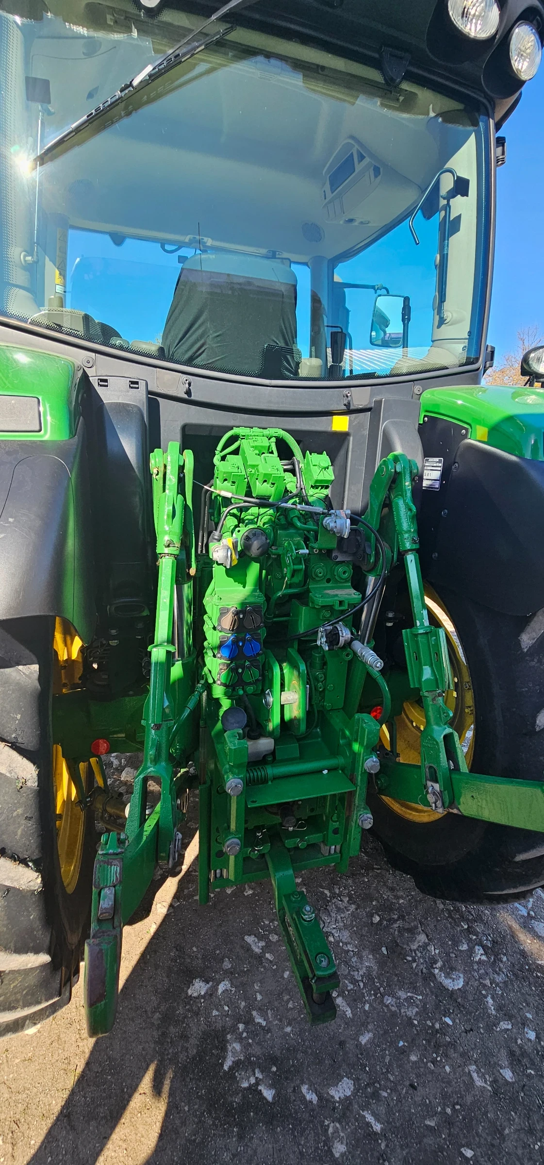 Трактор John Deere 6120R - изображение 7