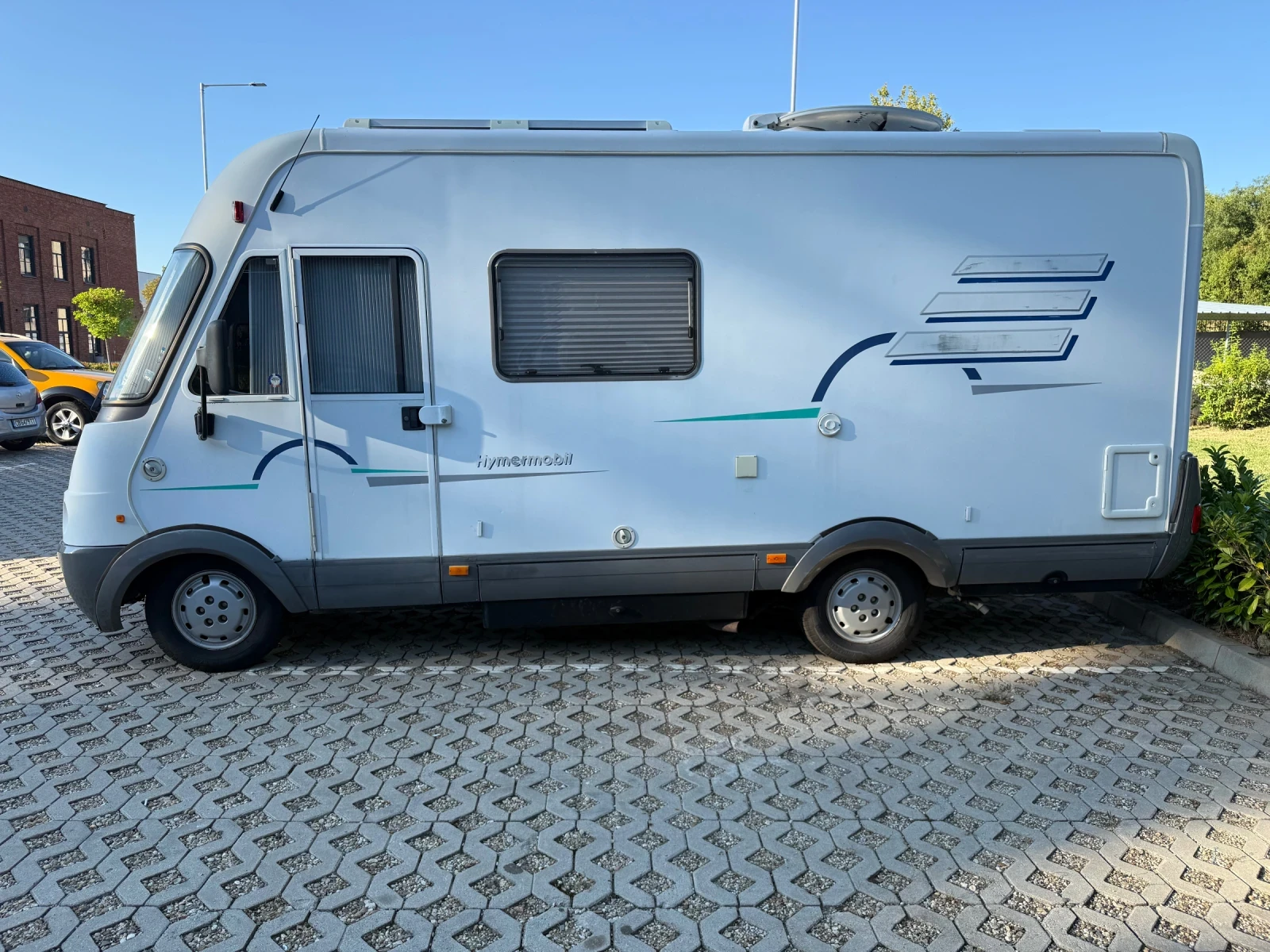 Кемпер HYMER / ERIBA B574, снимка 3 - Каравани и кемпери - 55553124