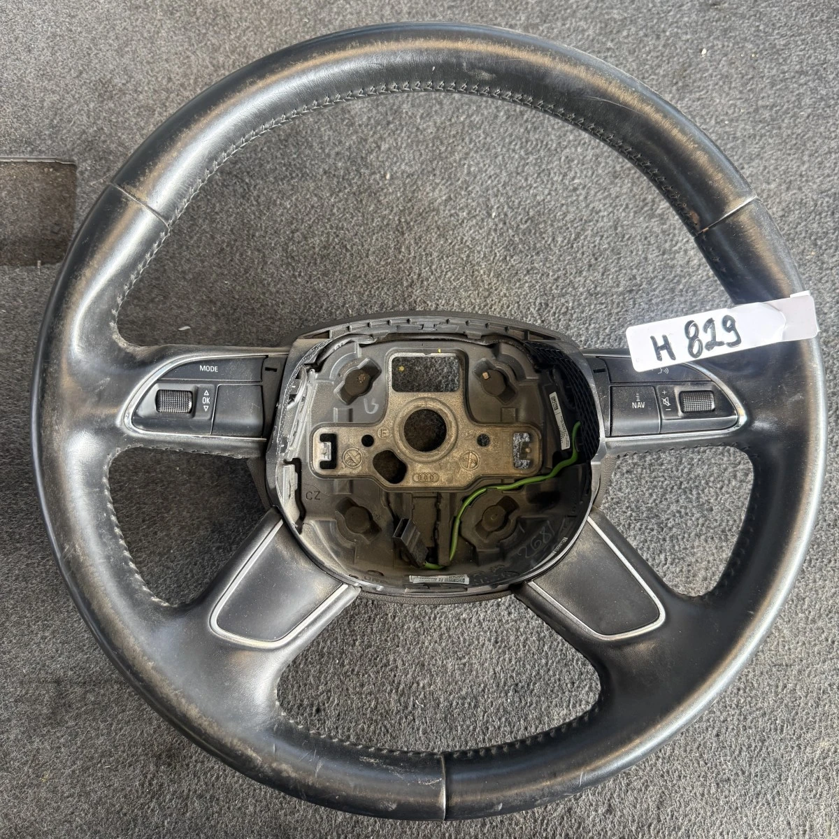 Четирилъчев мултиволан за AUDI A4 B8 Audi Q5 8R Audi Q7 4L 4L0419091AC ном 829