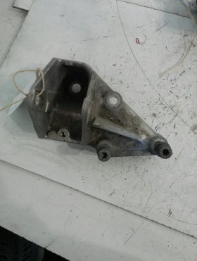 Лапа мотор Пежо 407,607 2.2Б