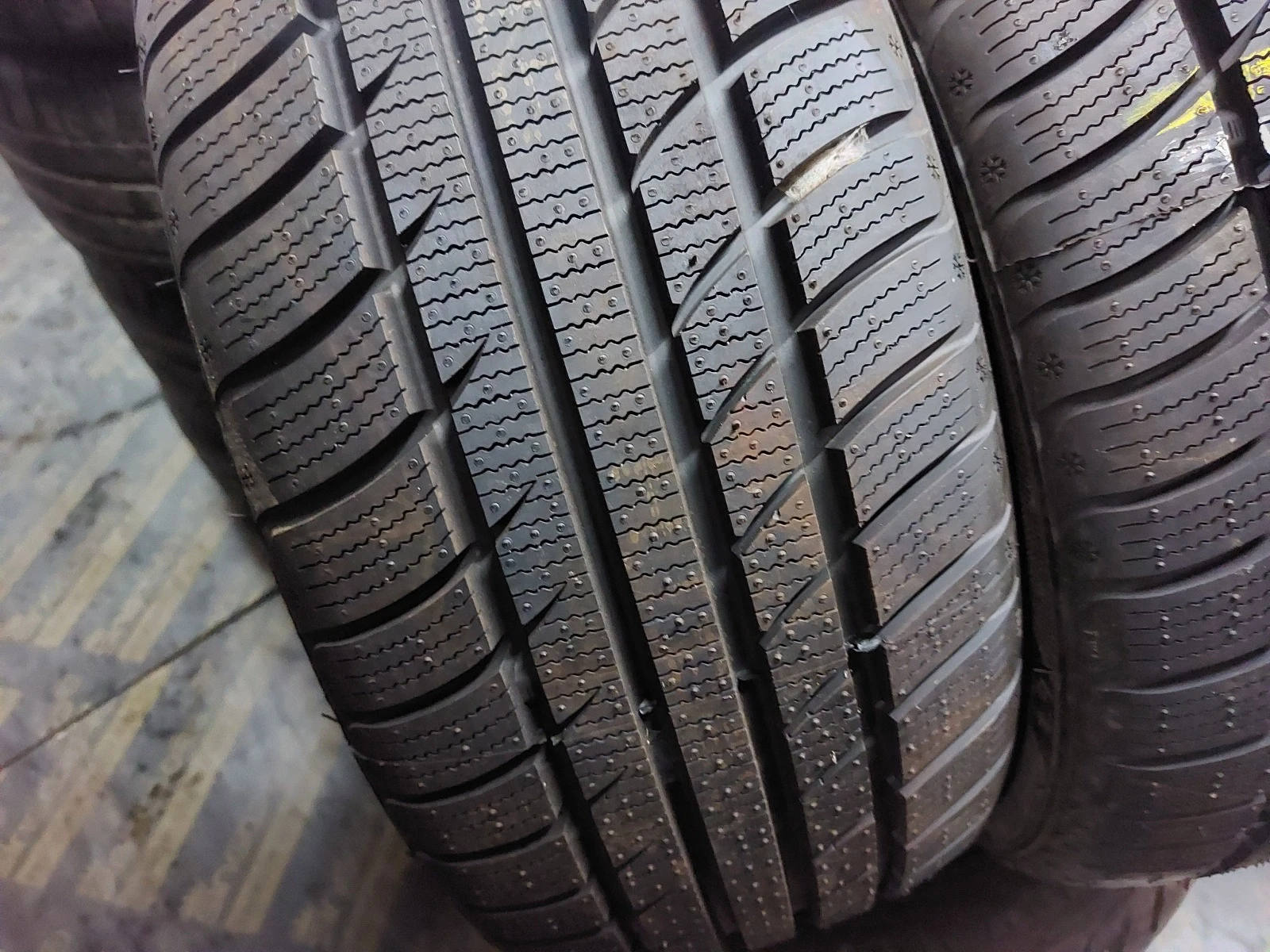 ���� 195/50R15 | Mobile.bg � ����������� 2