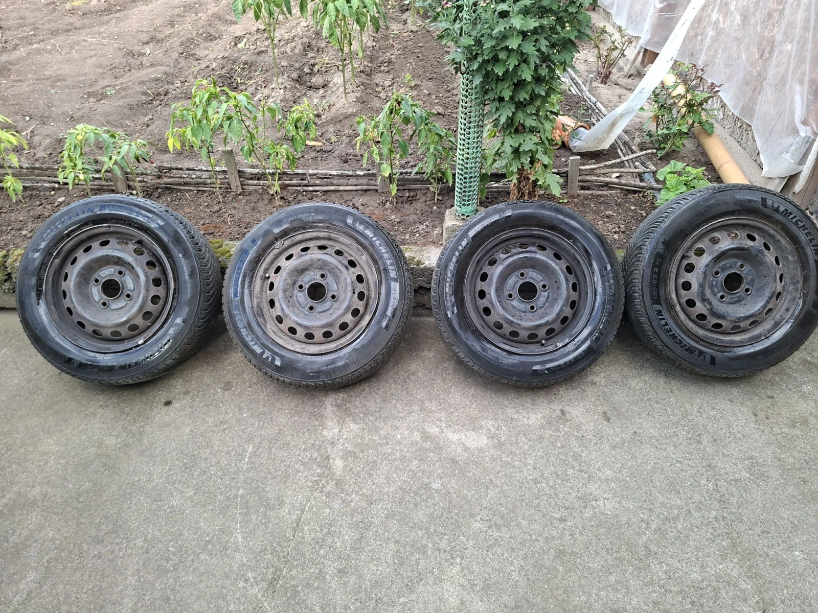 Гуми Зимни 195/65R15
