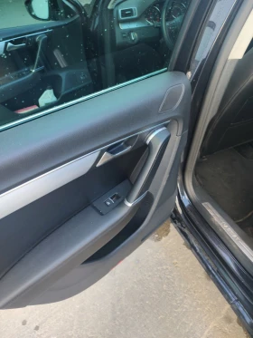 VW Passat - 9900 € / 19362.72 лв. - 80510405 6